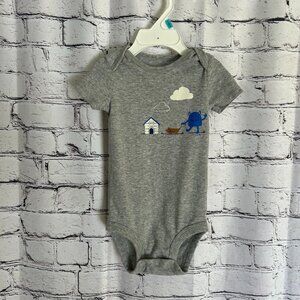 𝅺5 for $10 Carter’s short sleeve onesie Size 9m